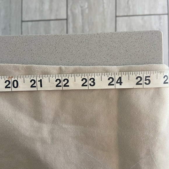 Tan capris - Picture 3 of 7